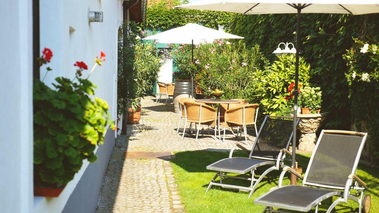 Gaestehaus Doris Purbach am Neusiedlersee Bagian luar foto